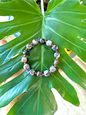 Chevron Amethyst & Hematite Bracelet (one)